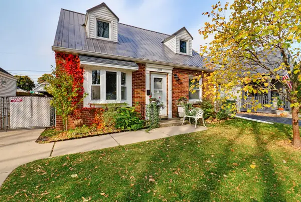 2153 S 96th STREET, West Allis, WI 53227