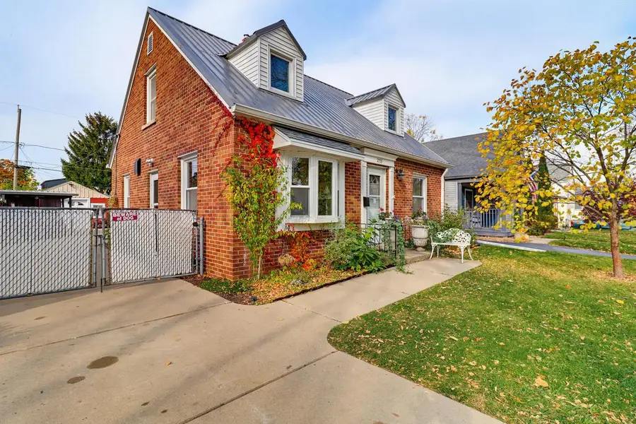 2153 S 96th STREET, West Allis, WI 53227 - #2