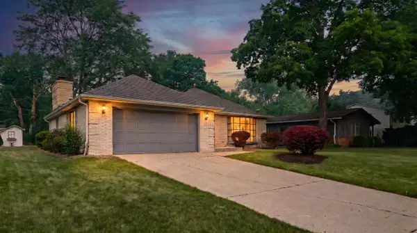 3303 S 123rd STREET, West Allis, WI 53227