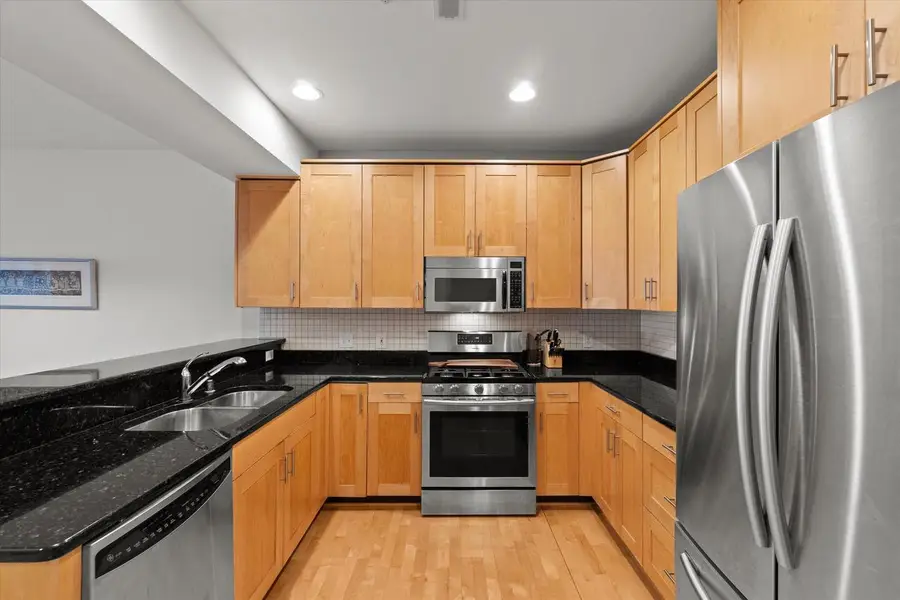 1820 N Cape STREET #201, Milwaukee, WI 53212 - #3