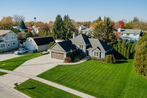 W204N17261 Jackson DRIVE, Jackson, WI 53037