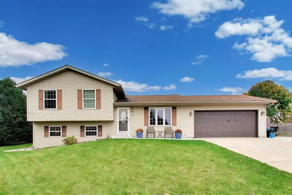 312 Aspen COURT, Delavan, WI 53115