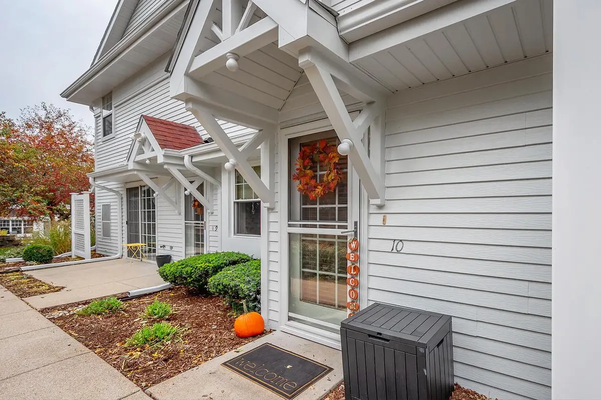 5970 S Crosswinds DRIVE #10, Cudahy, WI 53110 - #1