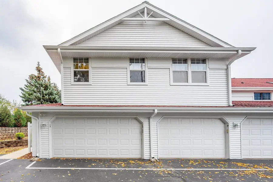 5970 S Crosswinds DRIVE #10, Cudahy, WI 53110 - #2