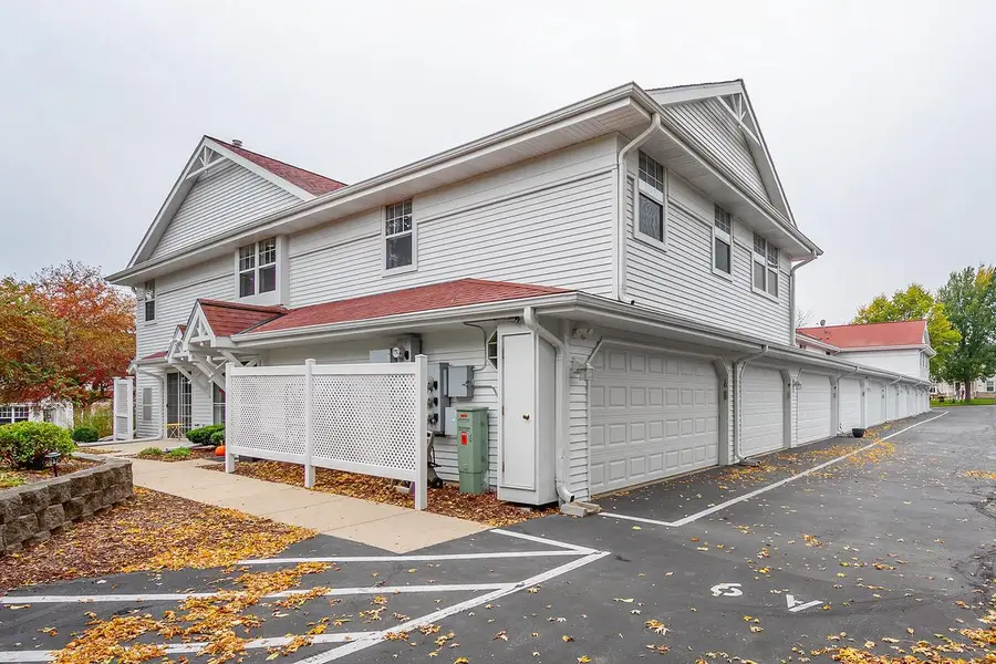 5970 S Crosswinds DRIVE #10, Cudahy, WI 53110 - #3