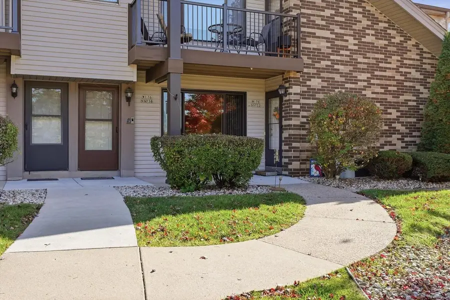 W176N9732 Riversbend CIRCLE, Germantown, WI 53022 - #2