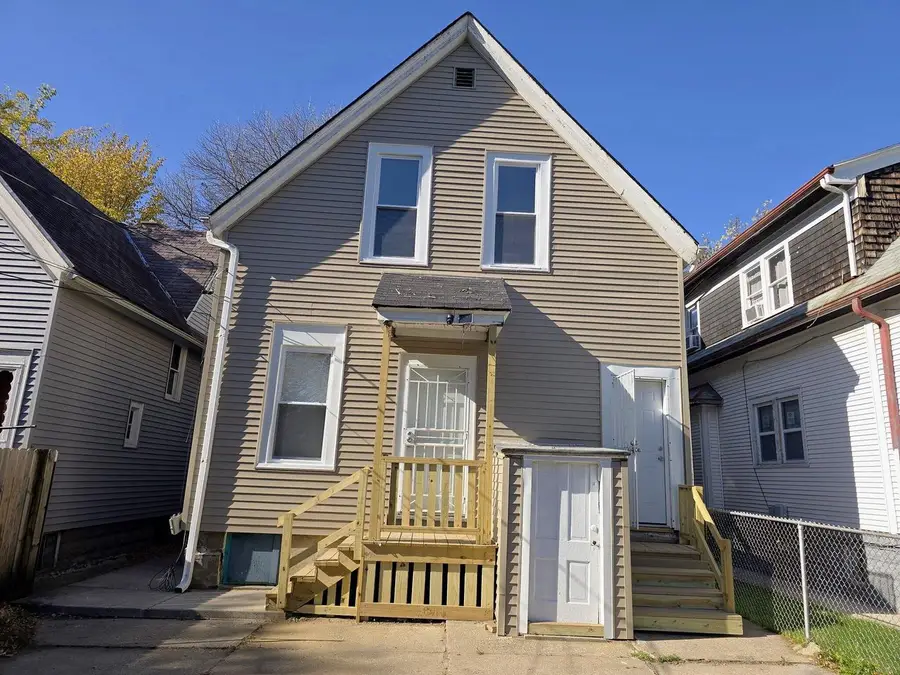 1630 N 28th STREET, Milwaukee, WI 53208 - #3