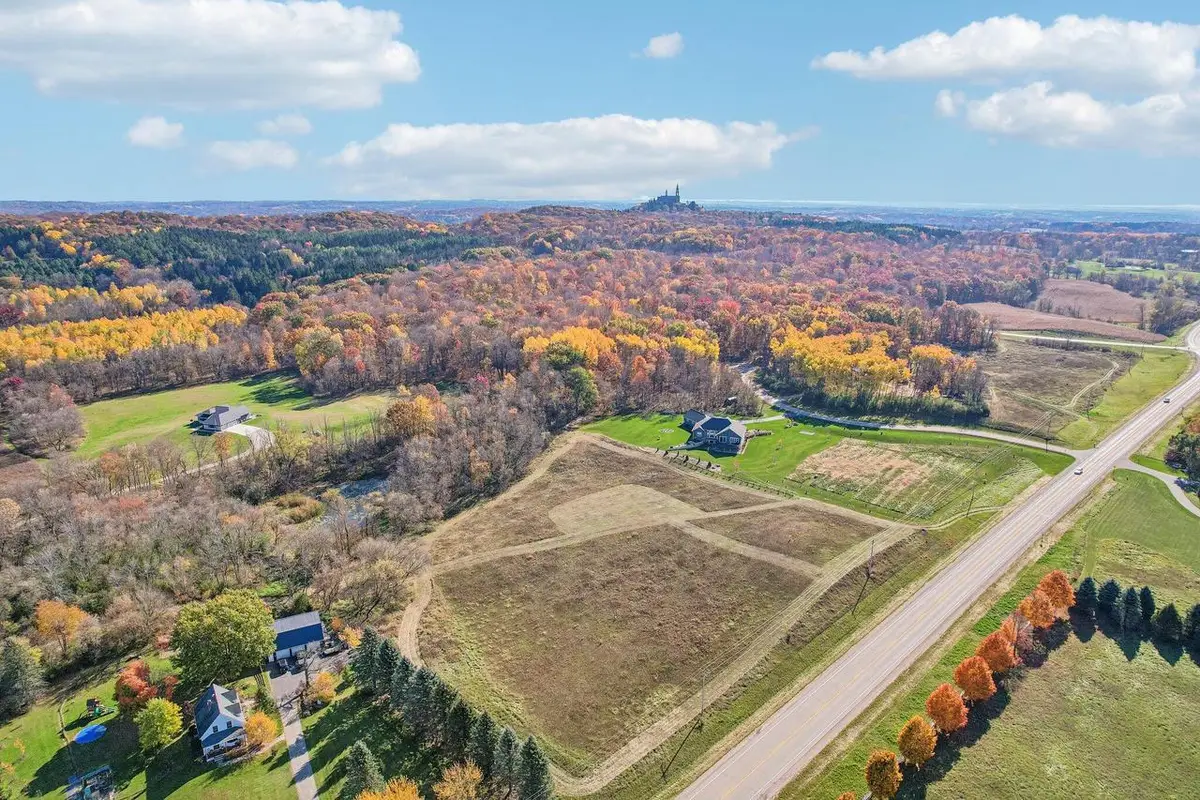 Lt4 ASHBURY COURT, Hartford, WI 53027 - #1