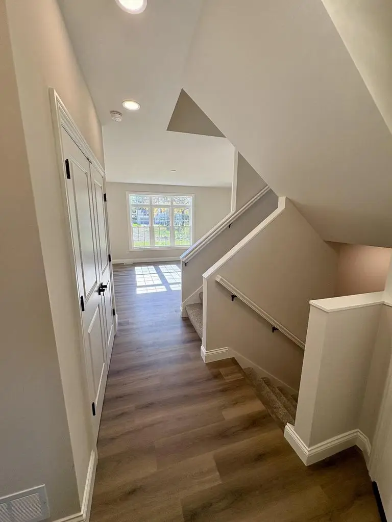 N55W37045 Lisbon ROAD, Oconomowoc, WI 53066 - #2