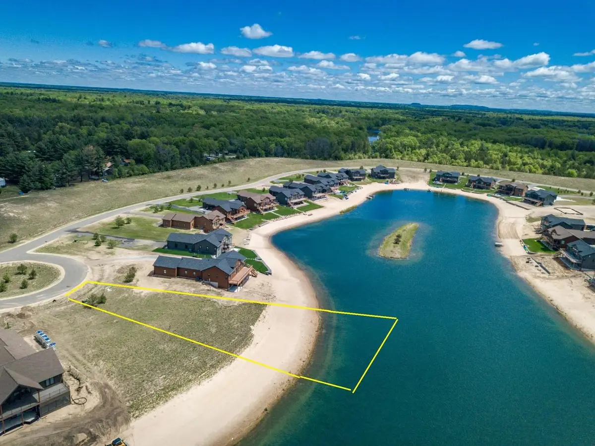 N8866 Fish Camp Circle, New Lisbon, WI 53950 - Image #1
