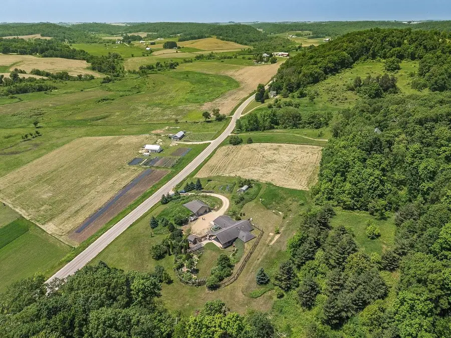 30440 Cty Rd W, Elroy, WI 53929 - Image #3