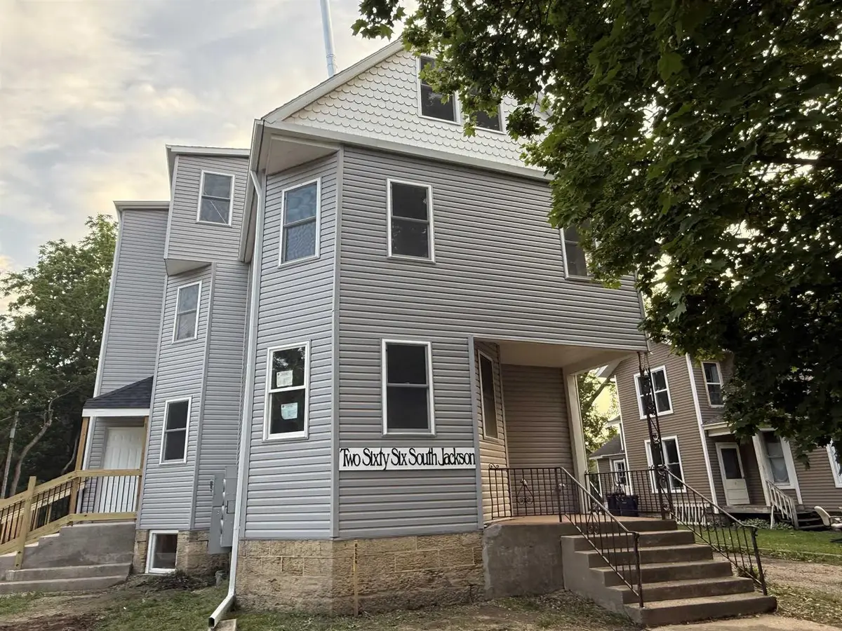 266 S Jackson Street, Janesville, WI 53548 - Image #1