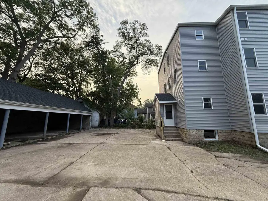 266 S Jackson Street, Janesville, WI 53548 - Image #2