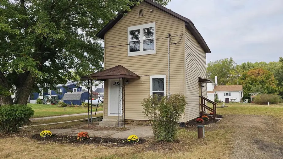 2264 County Road Y, Woodford, WI 53599 - Image #2