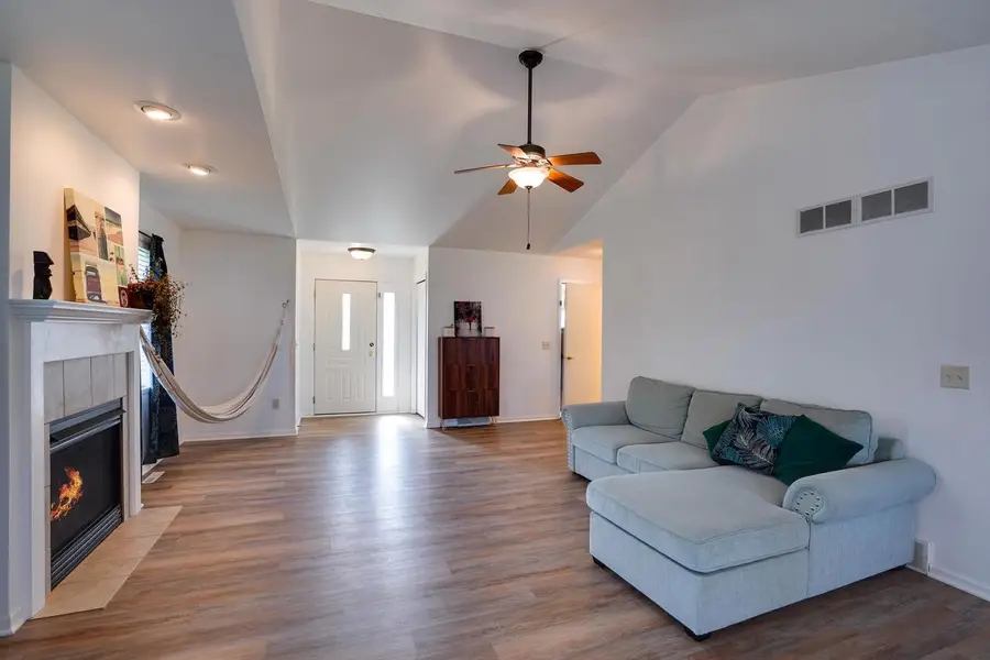 408 Juniper Street, Brooklyn, WI 53521 - Image #3