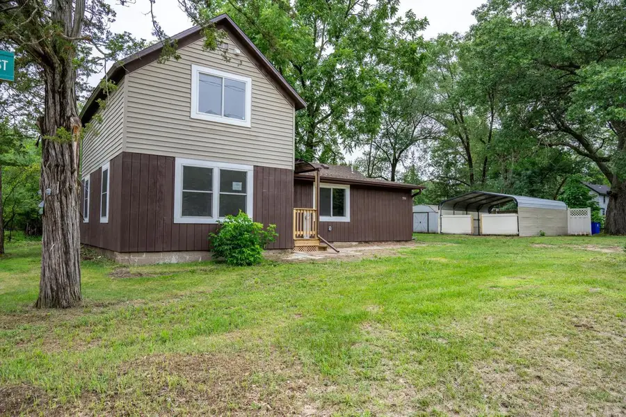 550 W Center Street, Adams, WI 53910 - Image #2