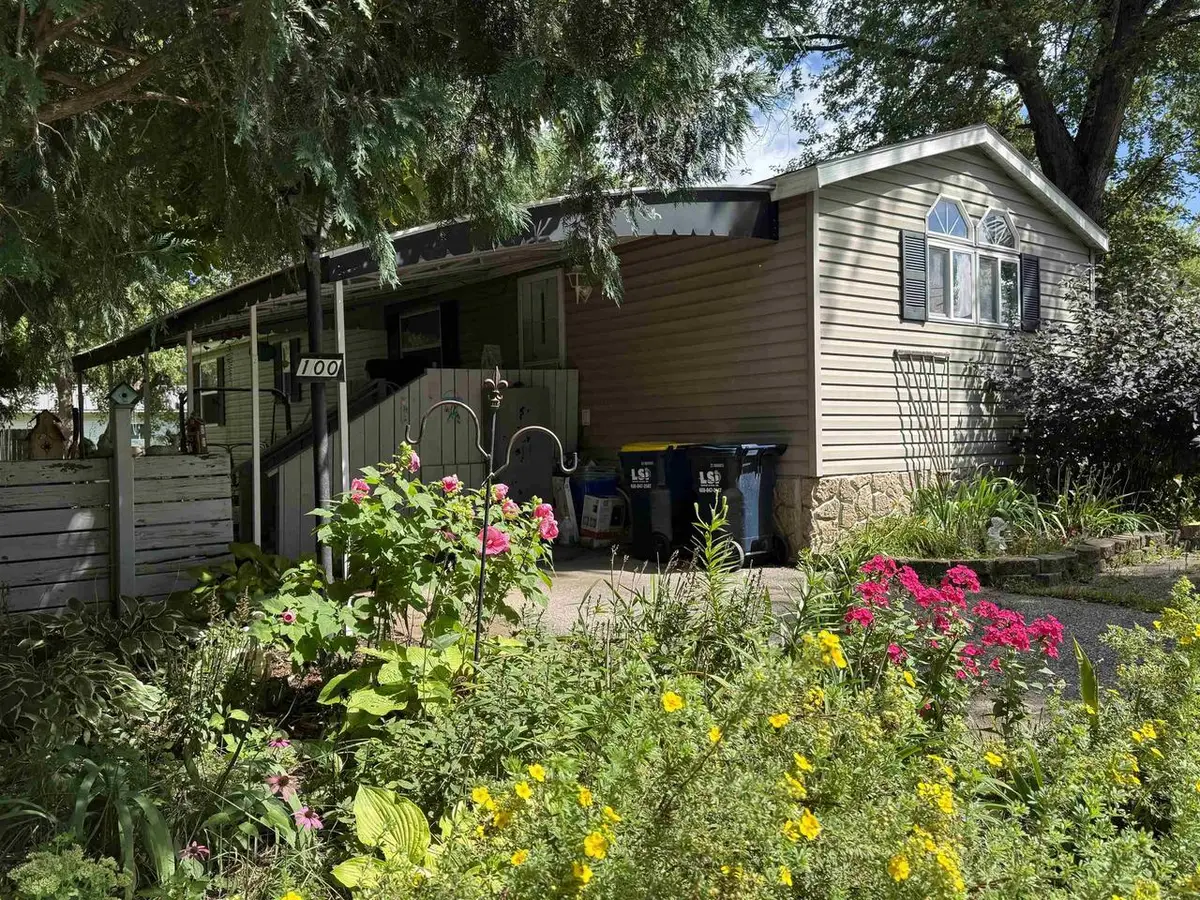 100 Woodland Drive, Wisconsin Dells, WI 53965 - Image #1