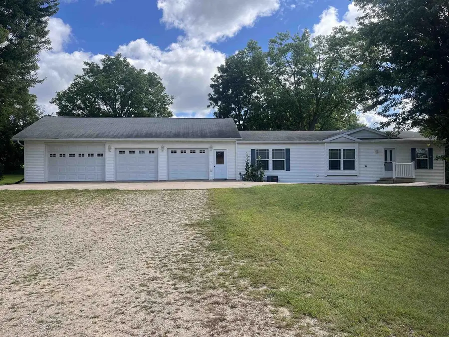 320 N Pine Street, La Farge, WI 54639 - Image #2