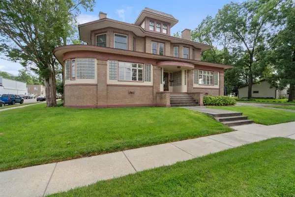 323 S Central Avenue, Richland Center, WI 53581