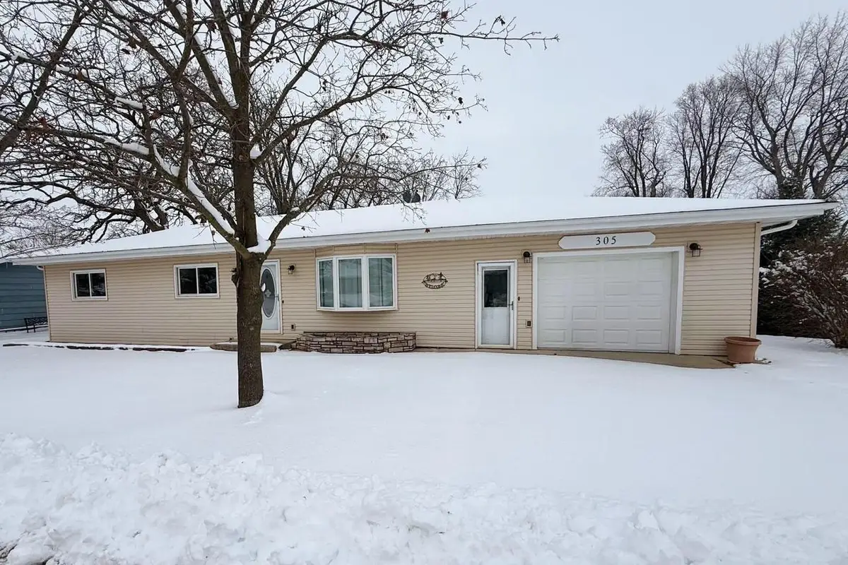 305 E Crocker Street, Fox Lake, WI 53933 - Image #1