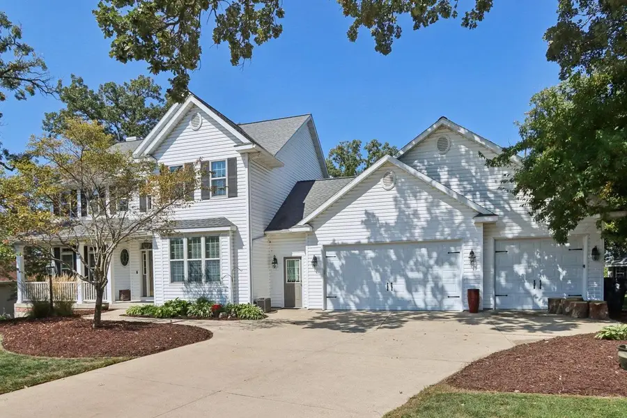 602 Woodhaven Court, Cambridge, WI 53523 - #3