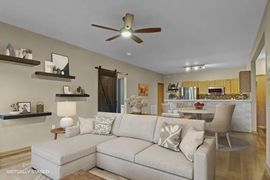 2817 Cimarron Trail, Madison, WI 53719 - Image #2