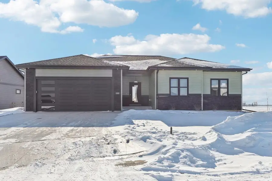 252 Falcon Court, Sauk City, WI 53583 - #2