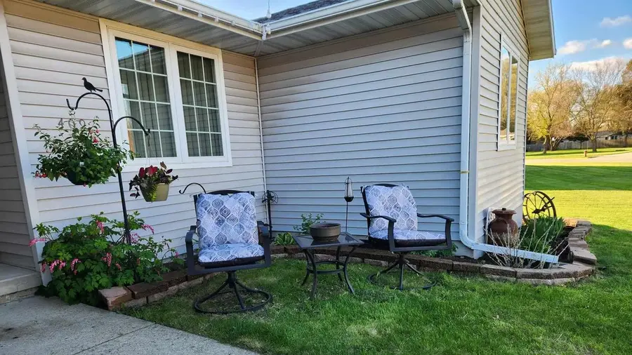 409 Savannah Trail, Pardeeville, WI 53954 - Image #2