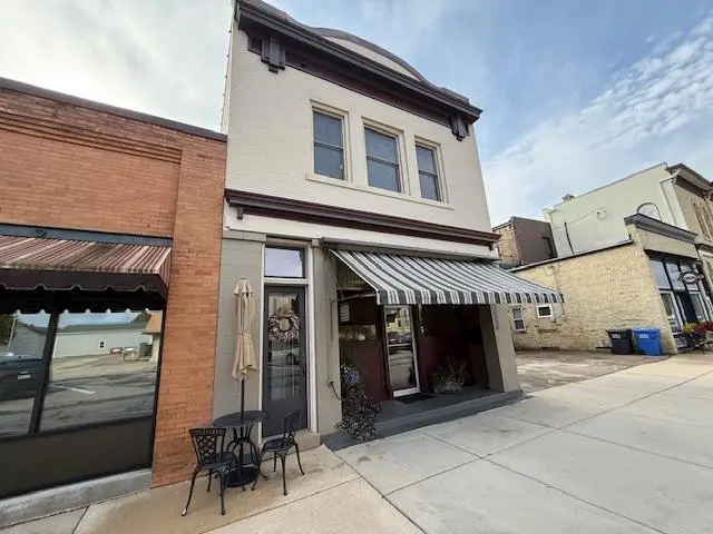 126 N Dickason Boulevard, Columbus, WI 53925 - Image #1