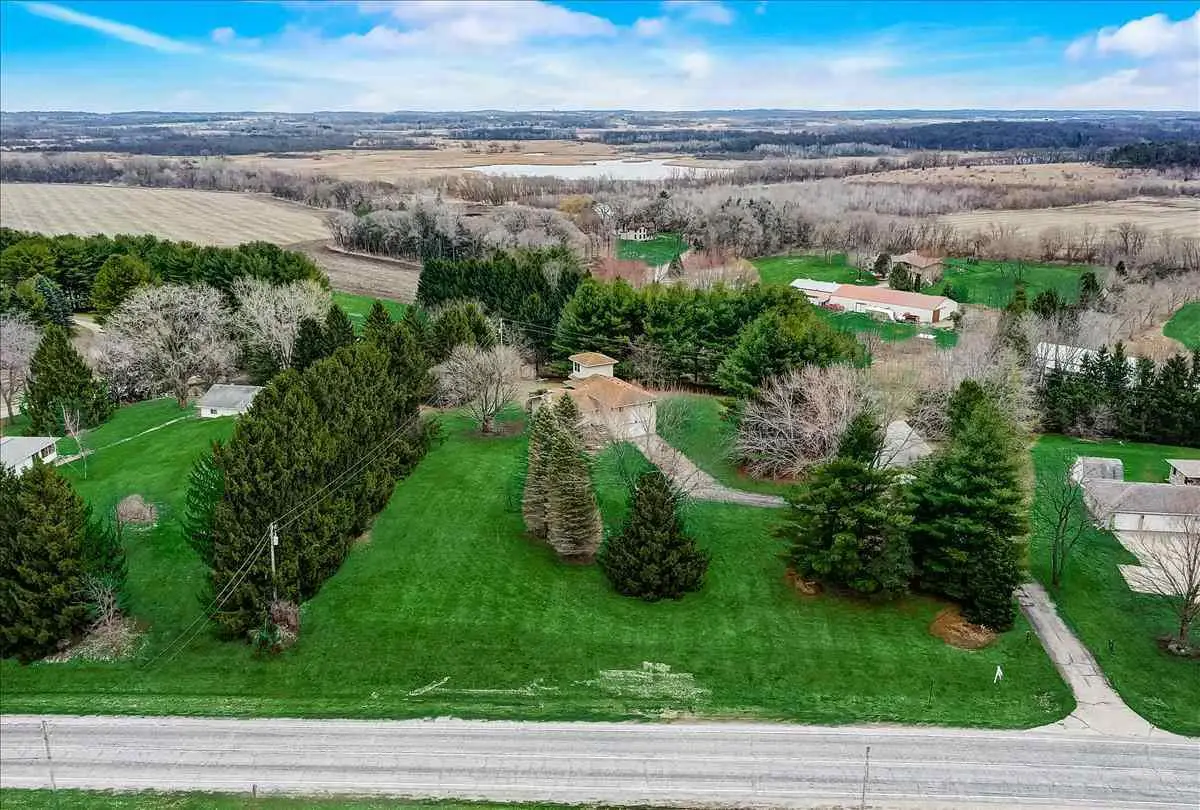 5974 River Road, Waunakee, WI 53597 - Image #1