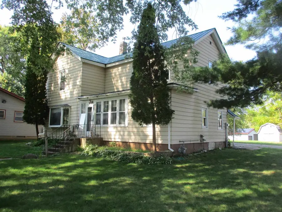 608 La Valle Street, Reedsburg, WI 53959 - Image #3