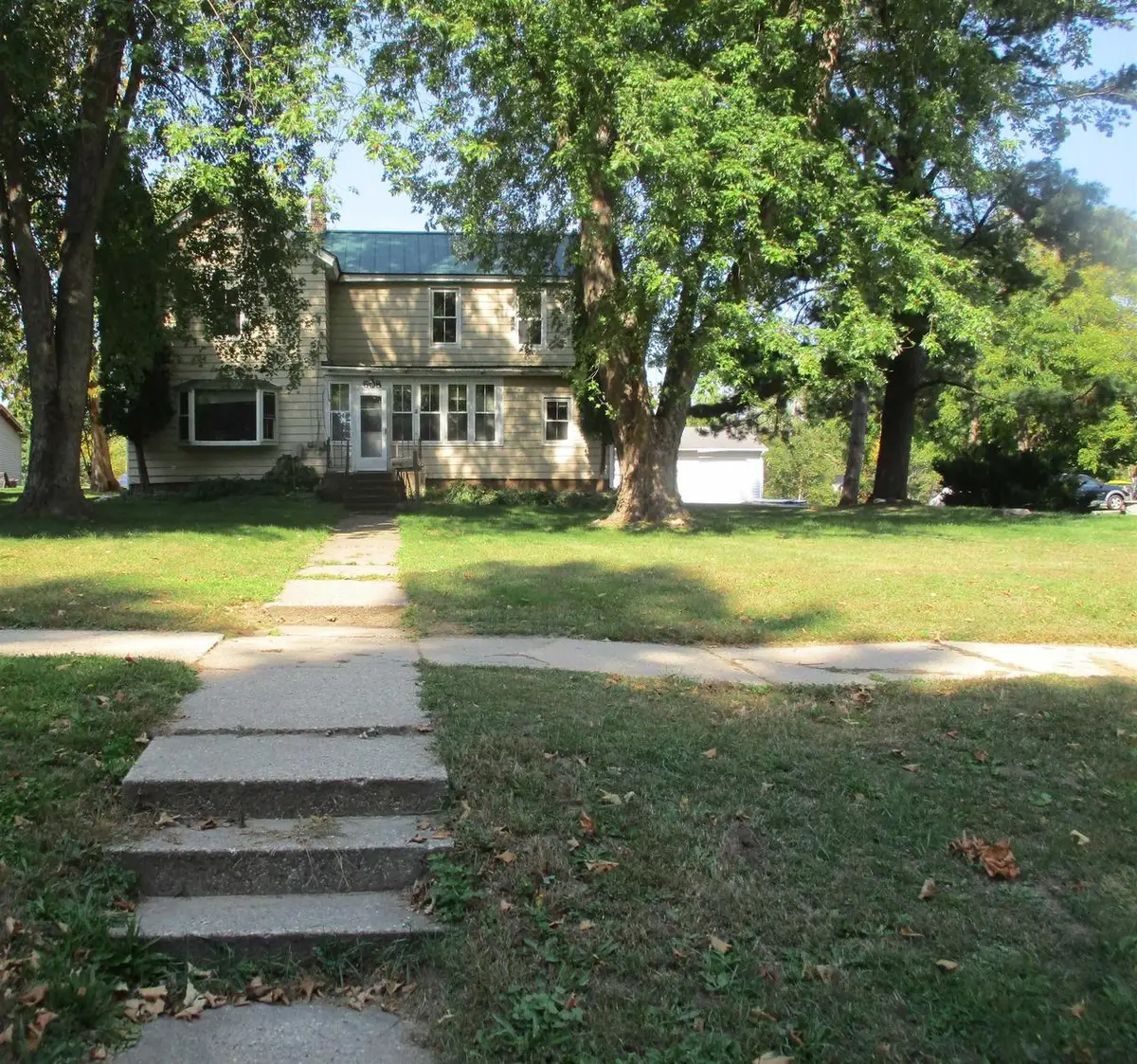 608 La Valle Street, Reedsburg, WI 53959 - Image #1