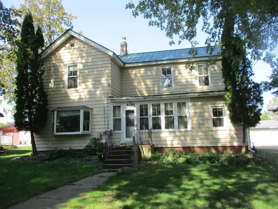 608 La Valle Street, Reedsburg, WI 53959 - Image #2