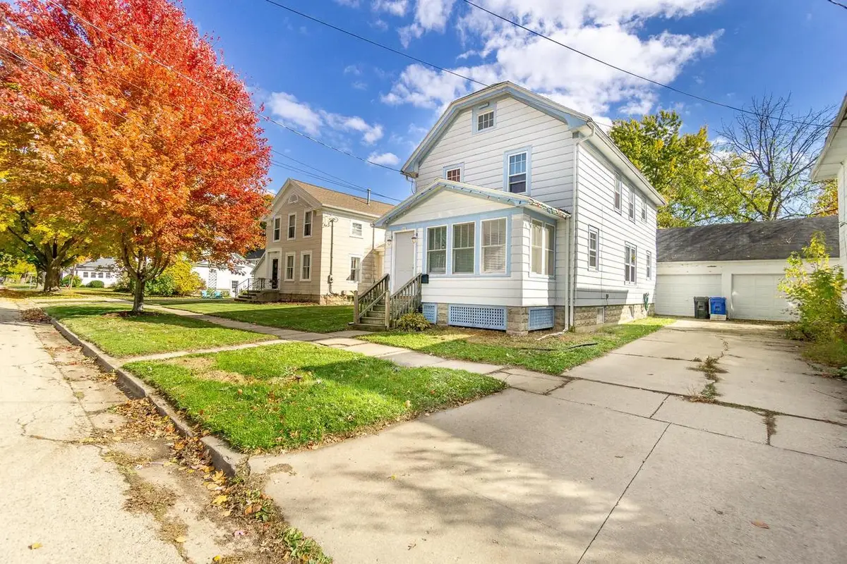 445 S Birdsey Street, Columbus, WI 53925 - Image #1