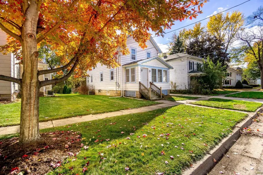 445 S Birdsey Street, Columbus, WI 53925 - Image #2