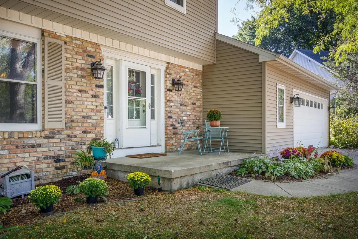 163 Hickory Court, Oregon, WI 53575 - Image #1