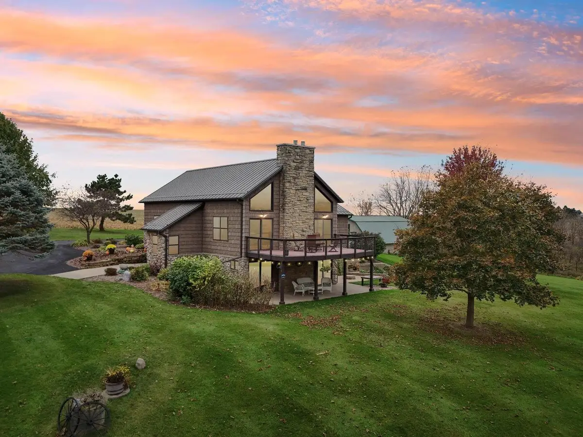 4700 Hazy Lane, Highland, WI 53543 - Image #1