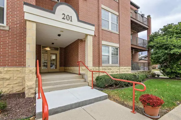 201 E Lane Street #202, Sun Prairie, WI 53590