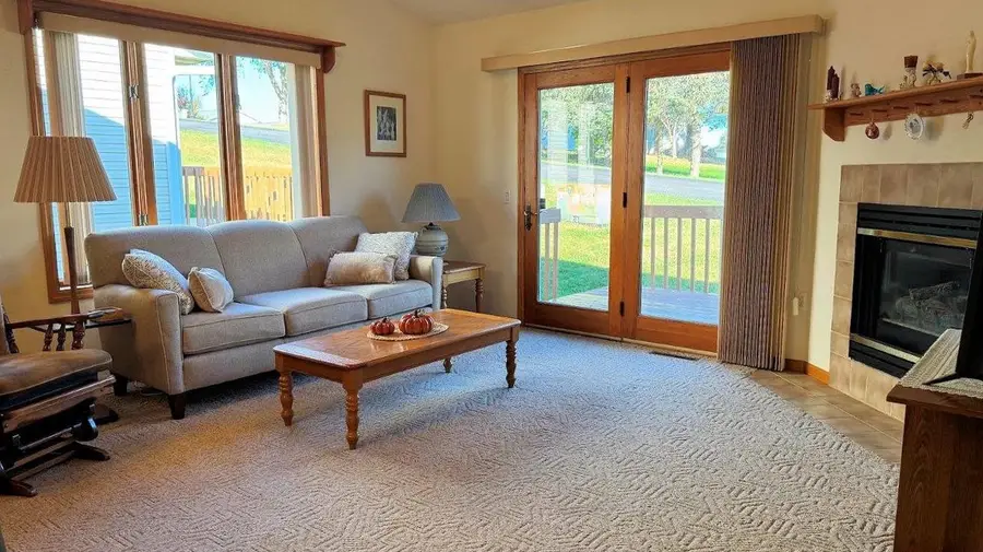 1559 N Dewey Avenue, Reedsburg, WI 53959 - #3