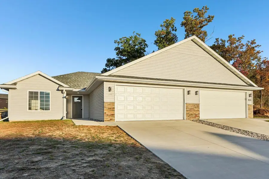 2464 Russell Court, Reedsburg, WI 53959 - #2