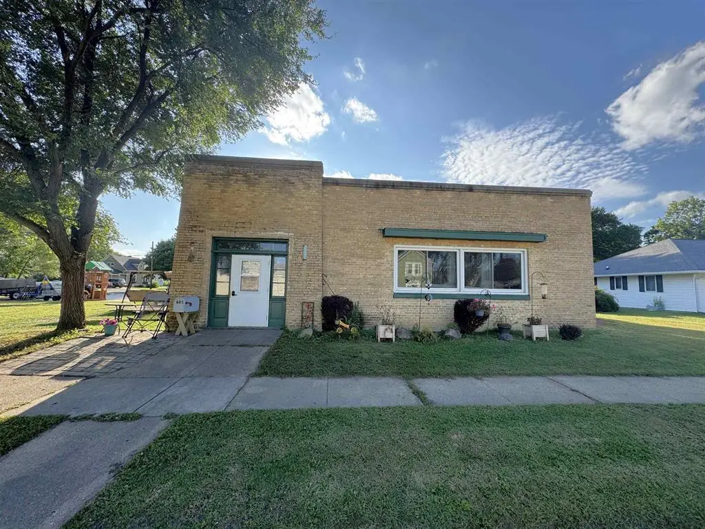605 E 4th Avenue, Brodhead, WI 53520 - Image #1