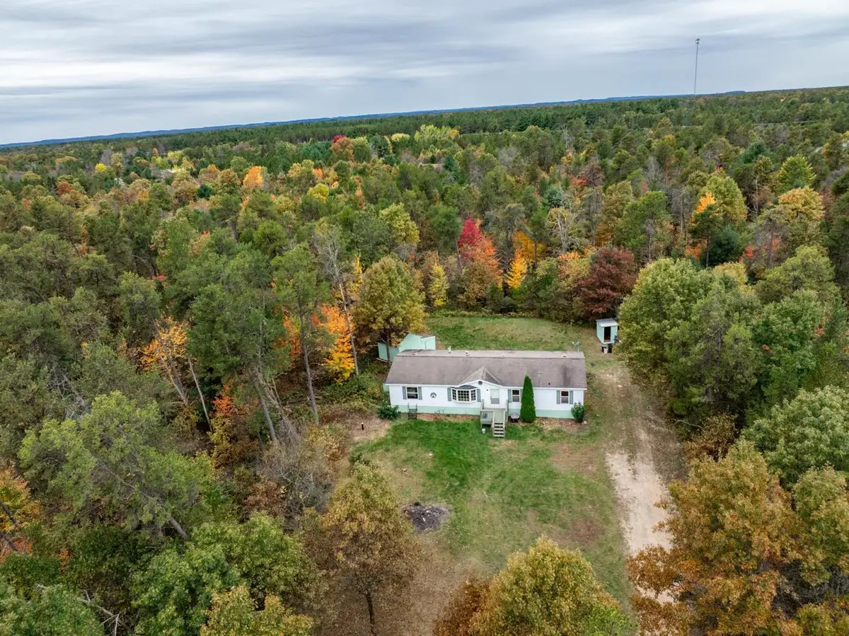 N8821 Running Bear Trail, New Lisbon, WI 53950 - Image #1