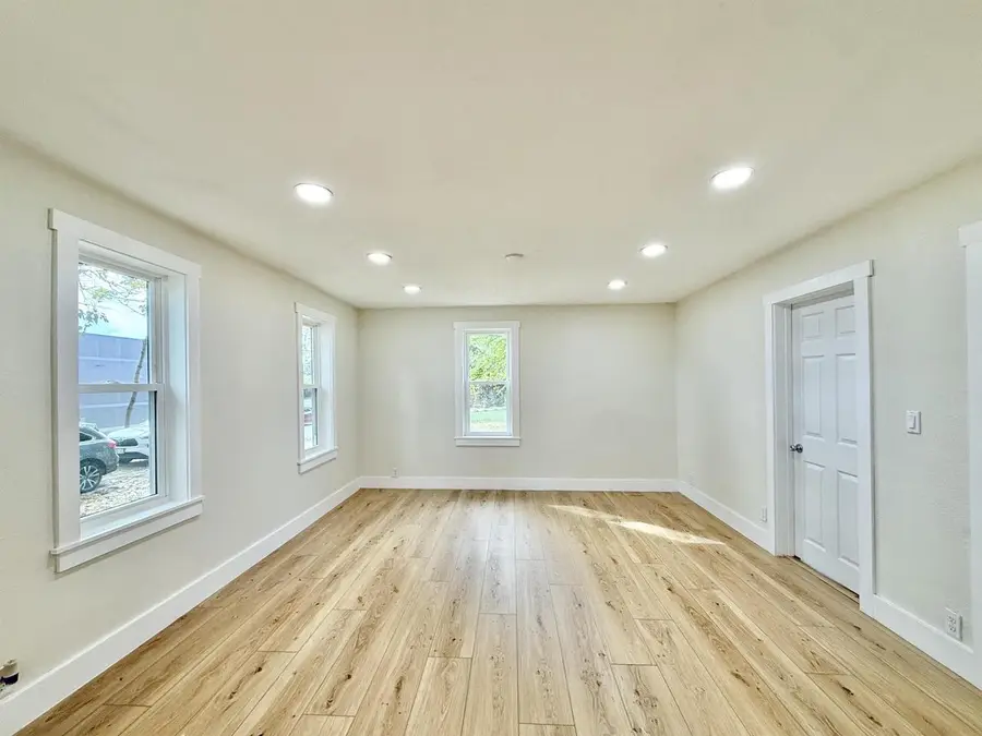 604 N Maple Street, Orfordville, WI 53576 - Image #3