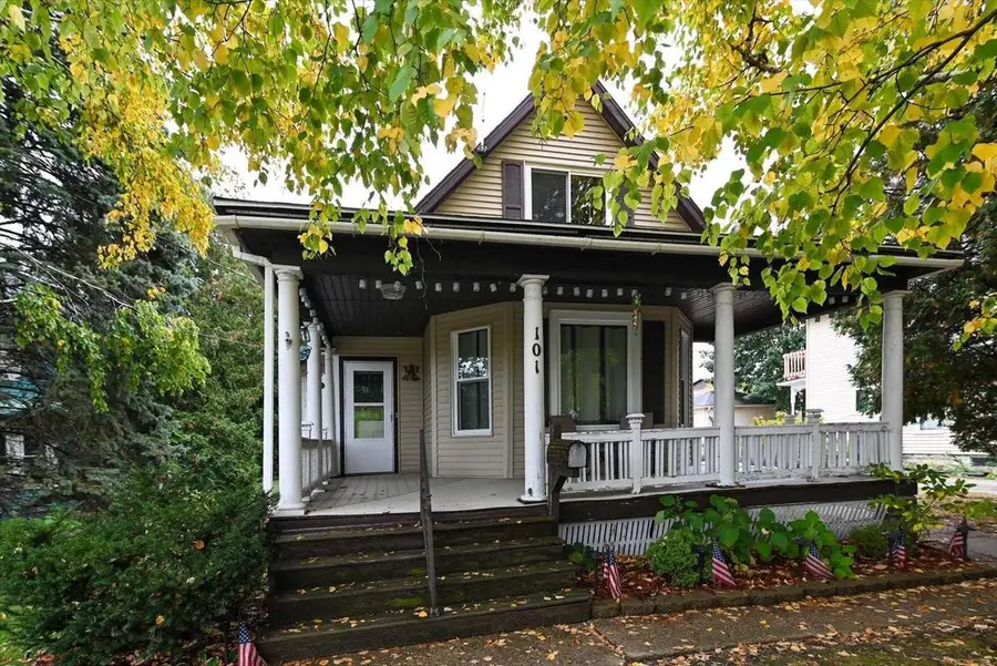 101 Valley STREET, Horicon, WI 53032 - Image #2