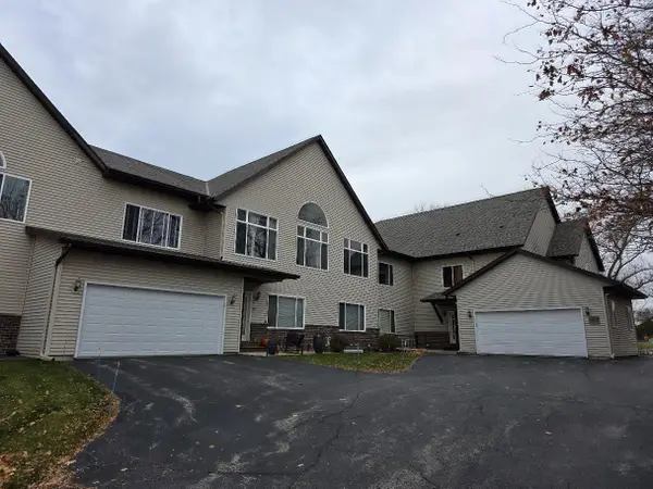 703 Cherokee Path, Lake Mills, WI 53551