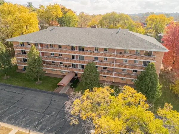 2051 Allen Boulevard #402, Middleton, WI 53562