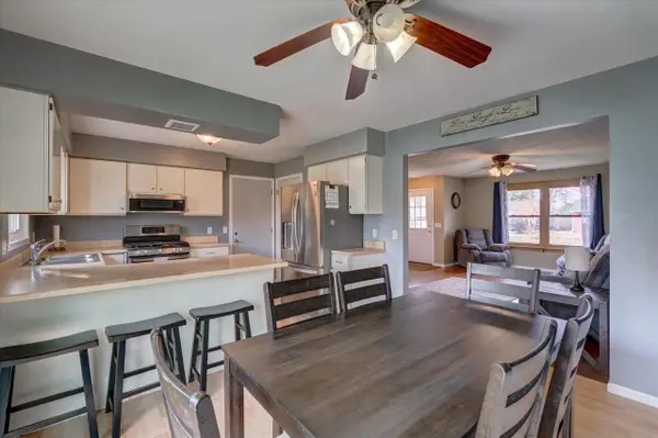 90 E COUNTRYSIDE Drive, Evansville, WI 53536