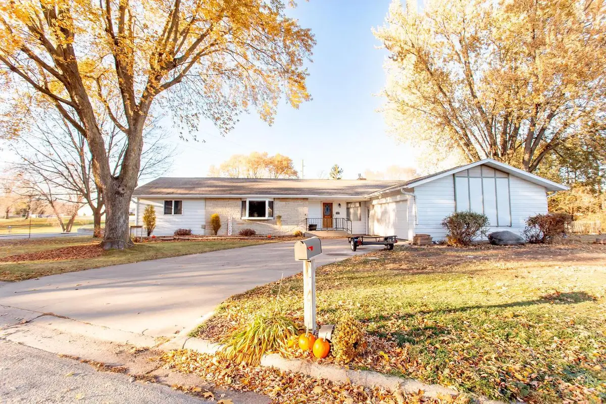 1405 Willow Way, Monroe, WI 53566 - Image #1