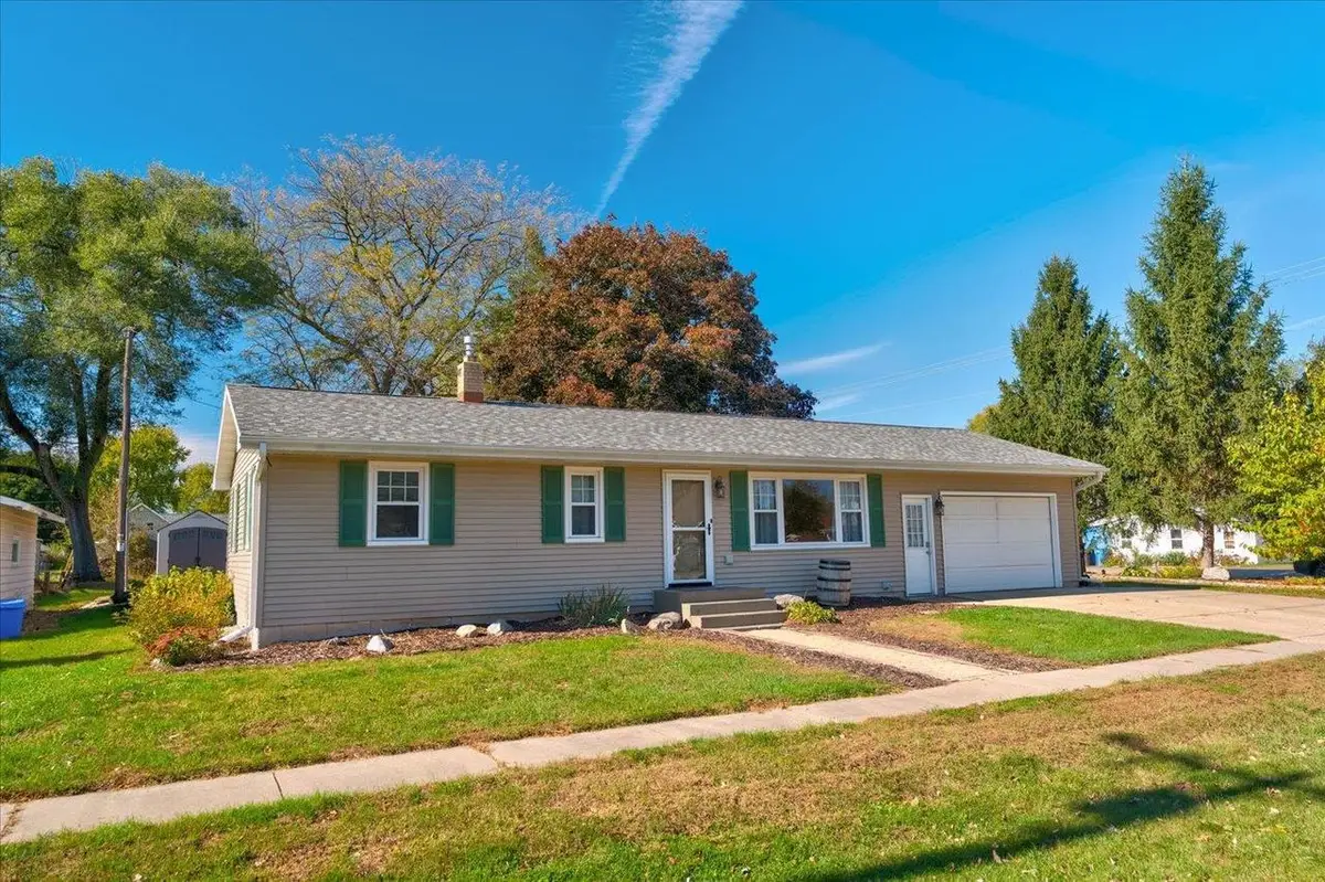 423 Willow Street, Arena, WI 53503 - Image #1