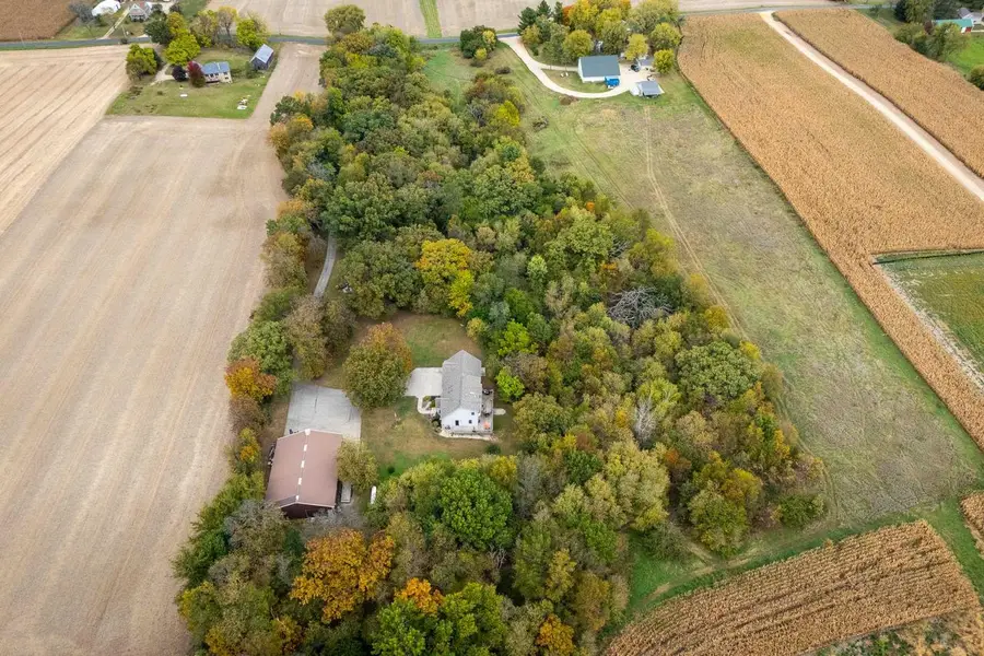 1021 Prairie Queen Road, Cambridge, WI 53523 - Image #2